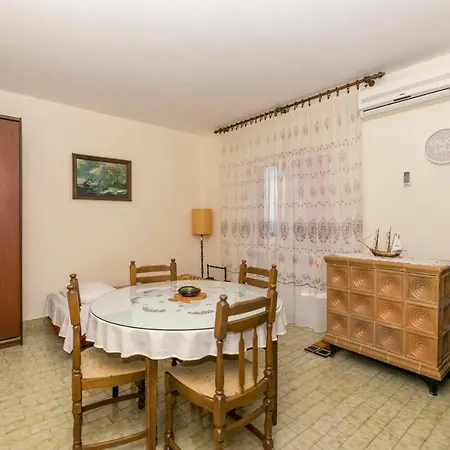 Zizic Apartment Okrug Gornji